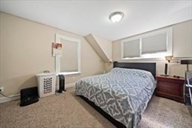 53 West St, Middleboro, MA 02346