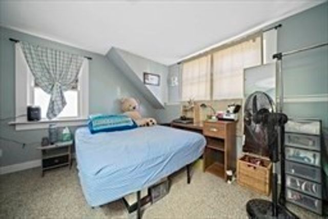 53 West St, Middleboro, MA 02346