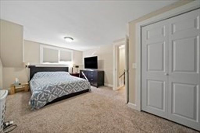 53 West St, Middleboro, MA 02346