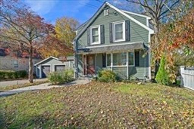 53 West St, Middleboro, MA 02346
