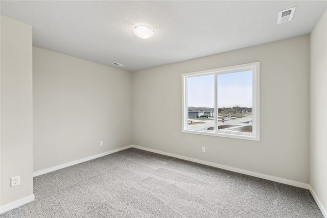 303 29th Street SW, Altoona, IA 50009