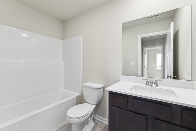 303 29th Street SW, Altoona, IA 50009