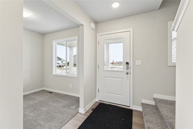 303 29th Street SW, Altoona, IA 50009