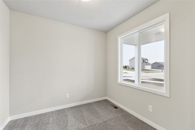 303 29th Street SW, Altoona, IA 50009