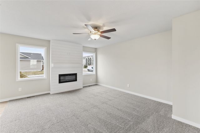 303 29th Street SW, Altoona, IA 50009