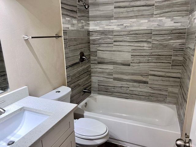 162 WINDTREE LANE 204, Winter Garden, FL 34787