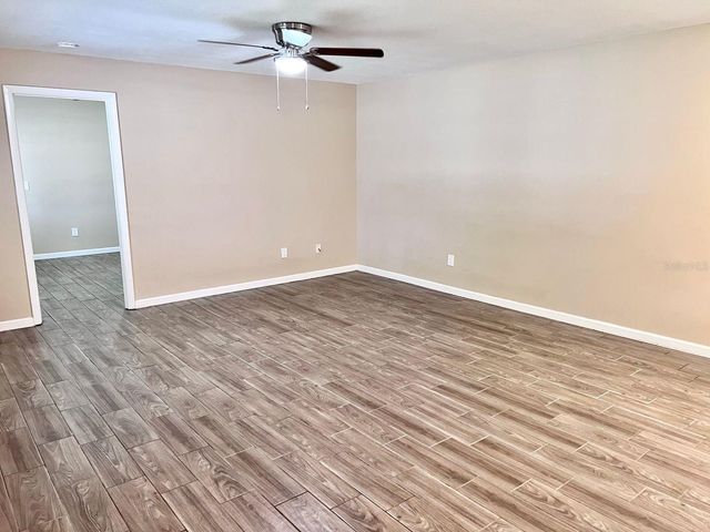 162 WINDTREE LANE 204, Winter Garden, FL 34787