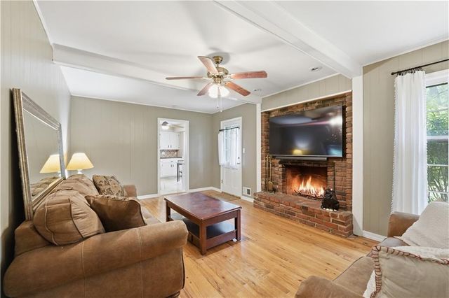 9947 Ballentine Street, Overland Park, KS 66214