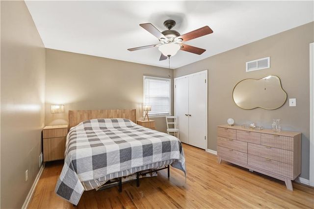 9947 Ballentine Street, Overland Park, KS 66214