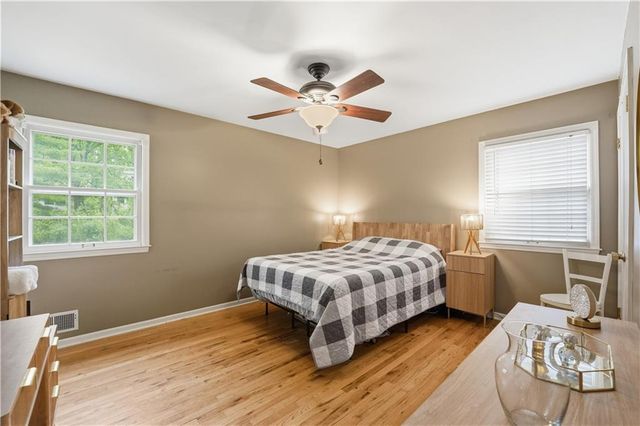 9947 Ballentine Street, Overland Park, KS 66214