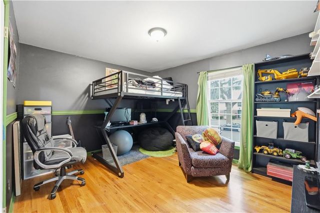 9947 Ballentine Street, Overland Park, KS 66214