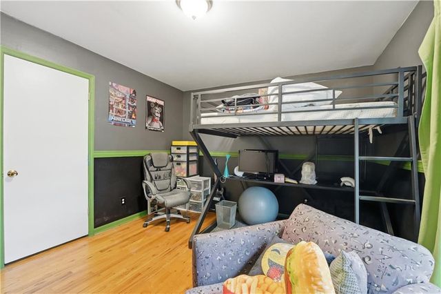 9947 Ballentine Street, Overland Park, KS 66214
