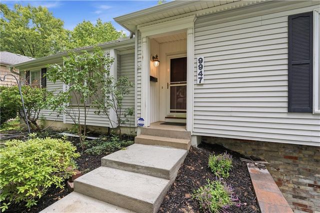 9947 Ballentine Street, Overland Park, KS 66214