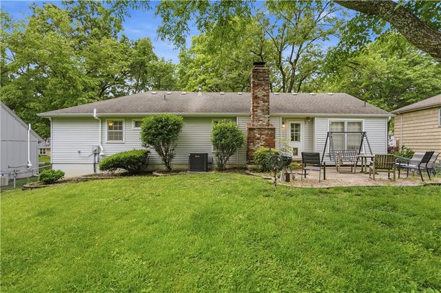 9947 Ballentine Street, Overland Park, KS 66214
