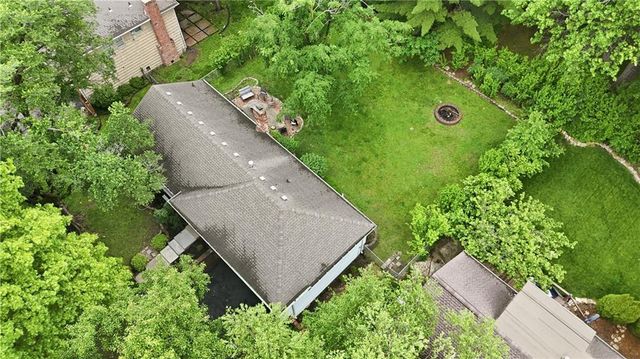 9947 Ballentine Street, Overland Park, KS 66214