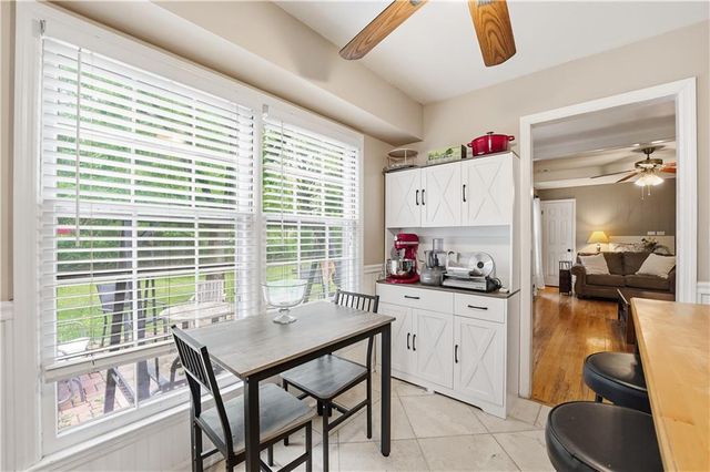 9947 Ballentine Street, Overland Park, KS 66214