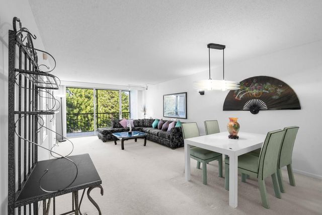 7080 Environ Boulevard 423, Lauderhill, FL 33319