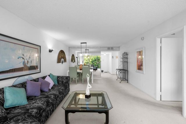 7080 Environ Boulevard 423, Lauderhill, FL 33319