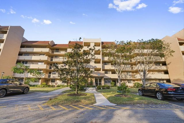 7080 Environ Boulevard 423, Lauderhill, FL 33319