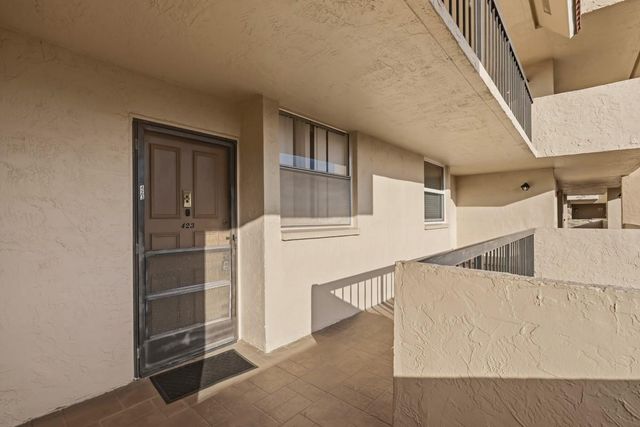 7080 Environ Boulevard 423, Lauderhill, FL 33319