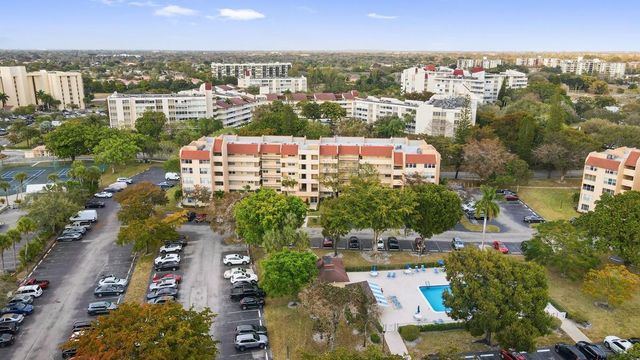 7080 Environ Boulevard 423, Lauderhill, FL 33319