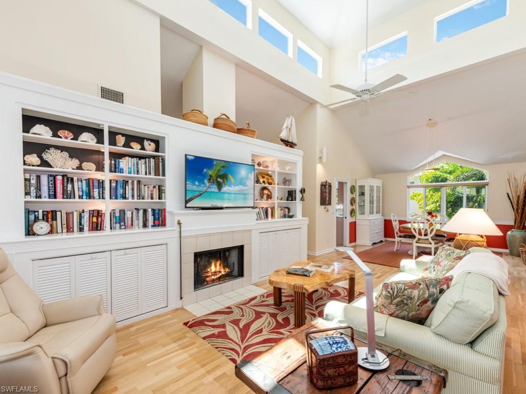 640 2nd ST S # 2, Naples, FL 34102