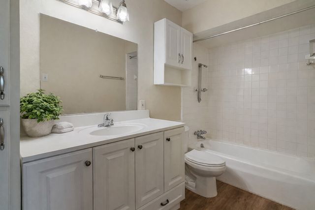 505 W Lookout Drive 201, Richardson, TX 75080