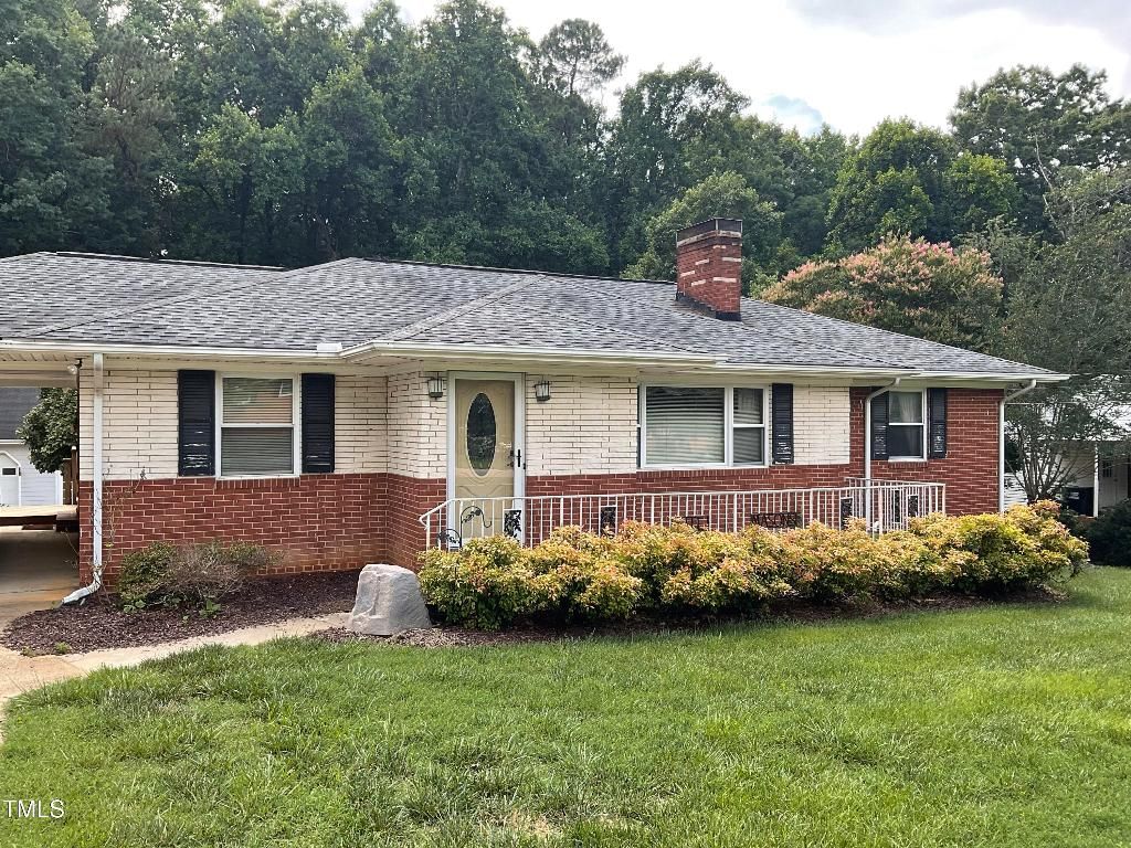 5924 Woodcrest Drive, Raleigh, NC 27603