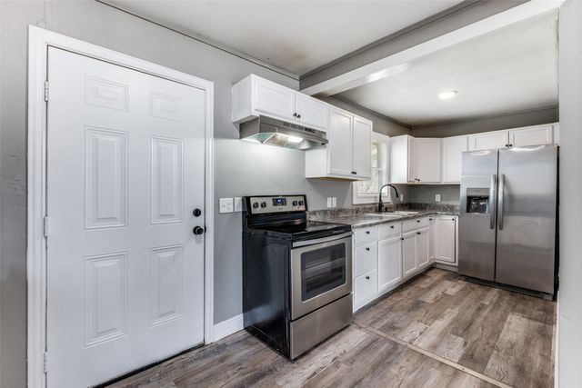 3111 Arizona Avenue, Dallas, TX 75216