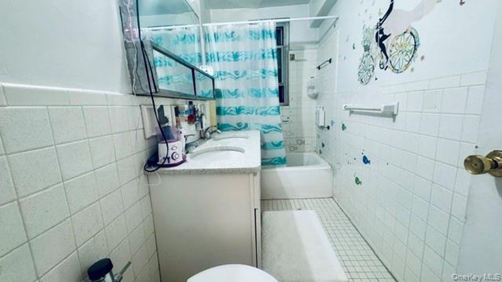 144-30 Roosevelt Avenue 307, Flushing, NY 11354 — photo 3