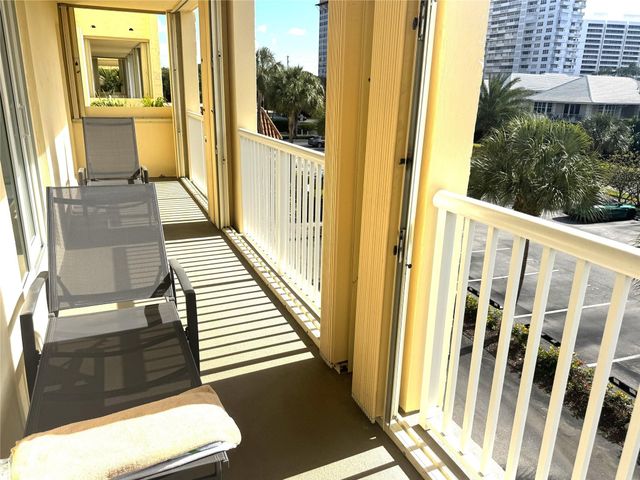 951 De Soto Road 326, Boca Raton, FL 33432