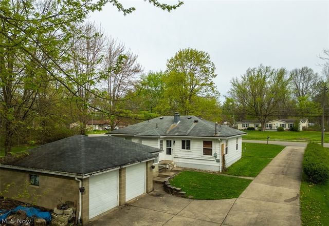 1603 Grandview Road, Lake Milton, OH 44429