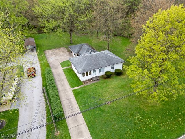 1603 Grandview Road, Lake Milton, OH 44429
