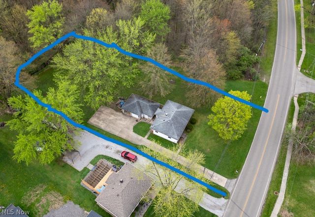 1603 Grandview Road, Lake Milton, OH 44429