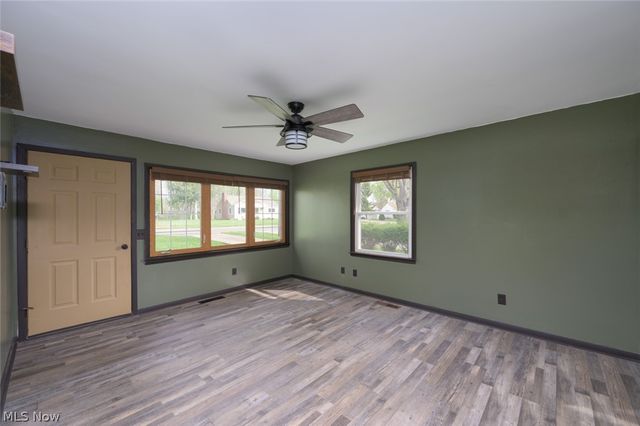 1603 Grandview Road, Lake Milton, OH 44429
