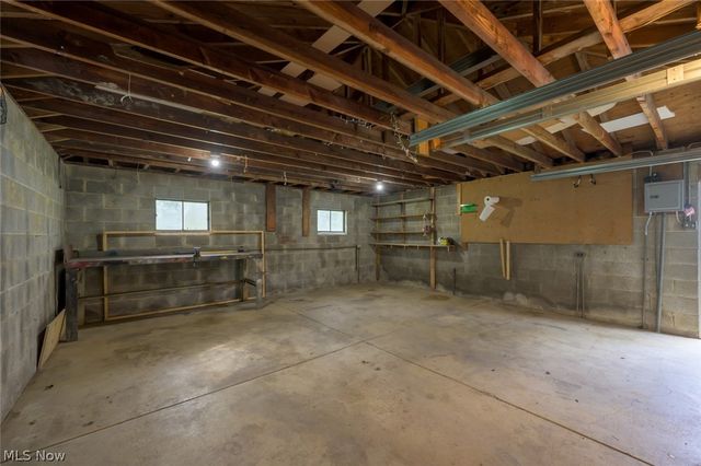 1603 Grandview Road, Lake Milton, OH 44429