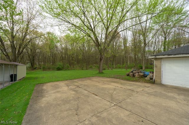 1603 Grandview Road, Lake Milton, OH 44429
