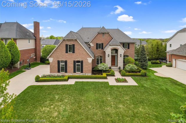2757 Addison Circle N, Oakland Charter Township, MI 48306