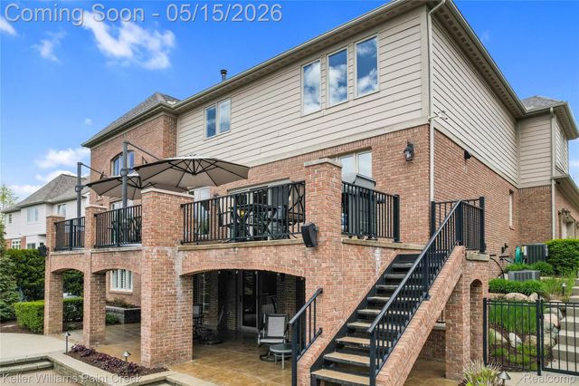 2757 Addison Circle N, Oakland Charter Township, MI 48306