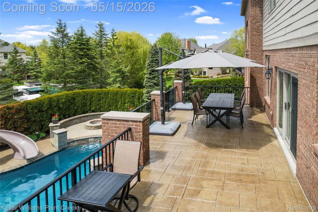 2757 Addison Circle N, Oakland Charter Township, MI 48306
