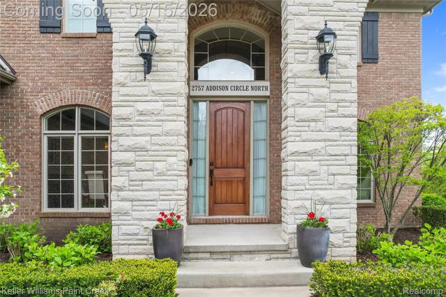 2757 Addison Circle N, Oakland Charter Township, MI 48306