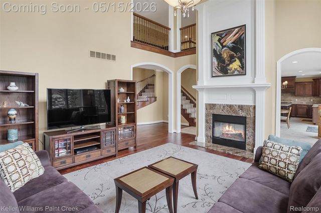 2757 Addison Circle N, Oakland Charter Township, MI 48306