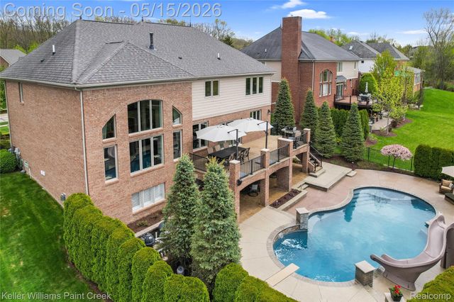 2757 Addison Circle N, Oakland Charter Township, MI 48306