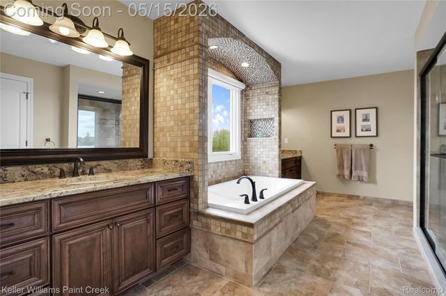 2757 Addison Circle N, Oakland Charter Township, MI 48306