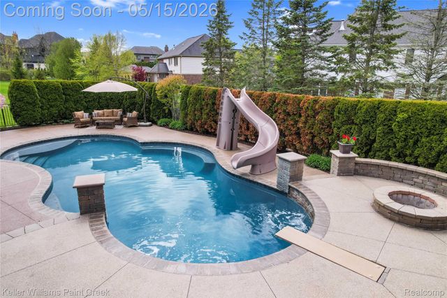 2757 Addison Circle N, Oakland Charter Township, MI 48306