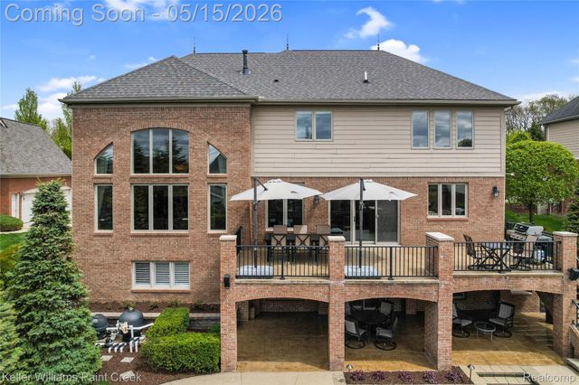 2757 Addison Circle N, Oakland Charter Township, MI 48306