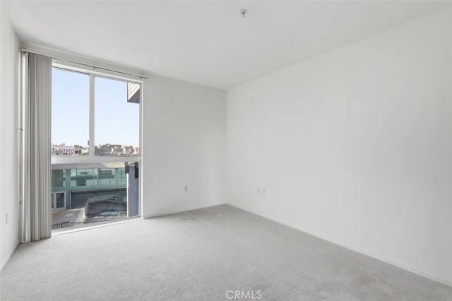 267 S San Pedro 315, Los Angeles, CA 90012