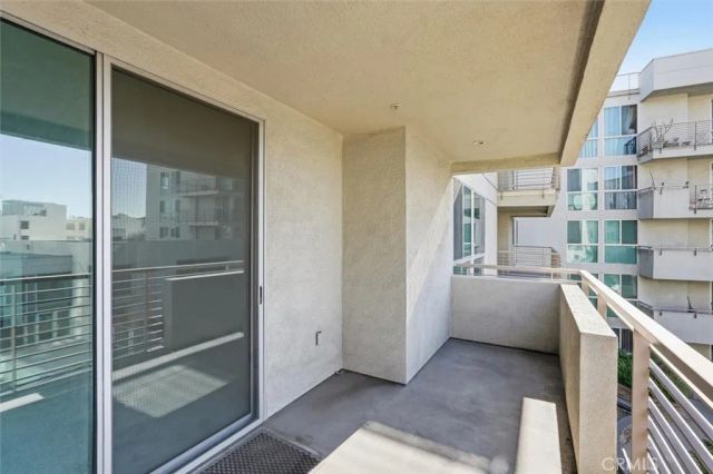 267 S San Pedro 315, Los Angeles, CA 90012