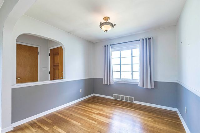 1725 W 40TH Street, Erie, PA 16509