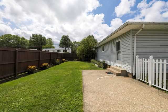 1725 W 40TH Street, Erie, PA 16509